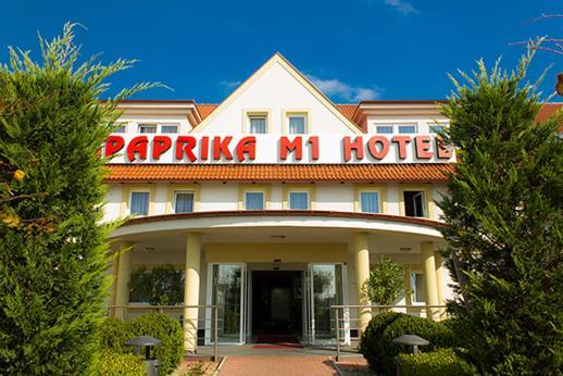 Paprika M1 Hotel Hegyeshalom Exterior foto