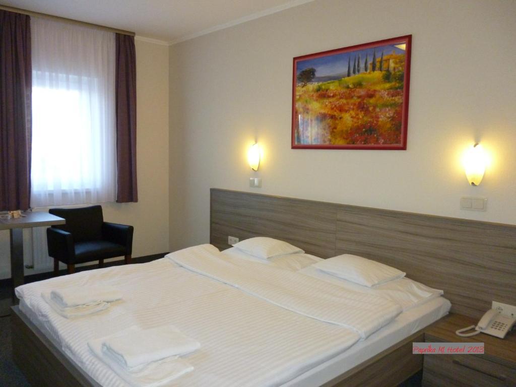 Paprika M1 Hotel Hegyeshalom Habitación foto