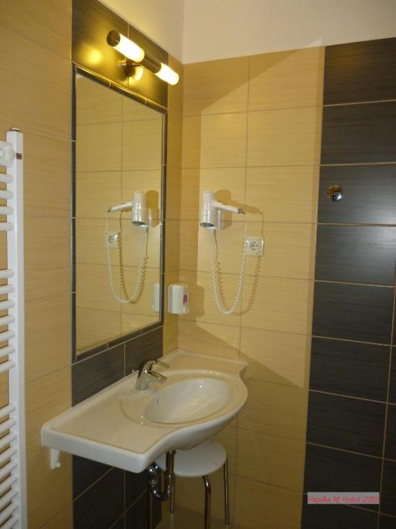 Paprika M1 Hotel Hegyeshalom Habitación foto