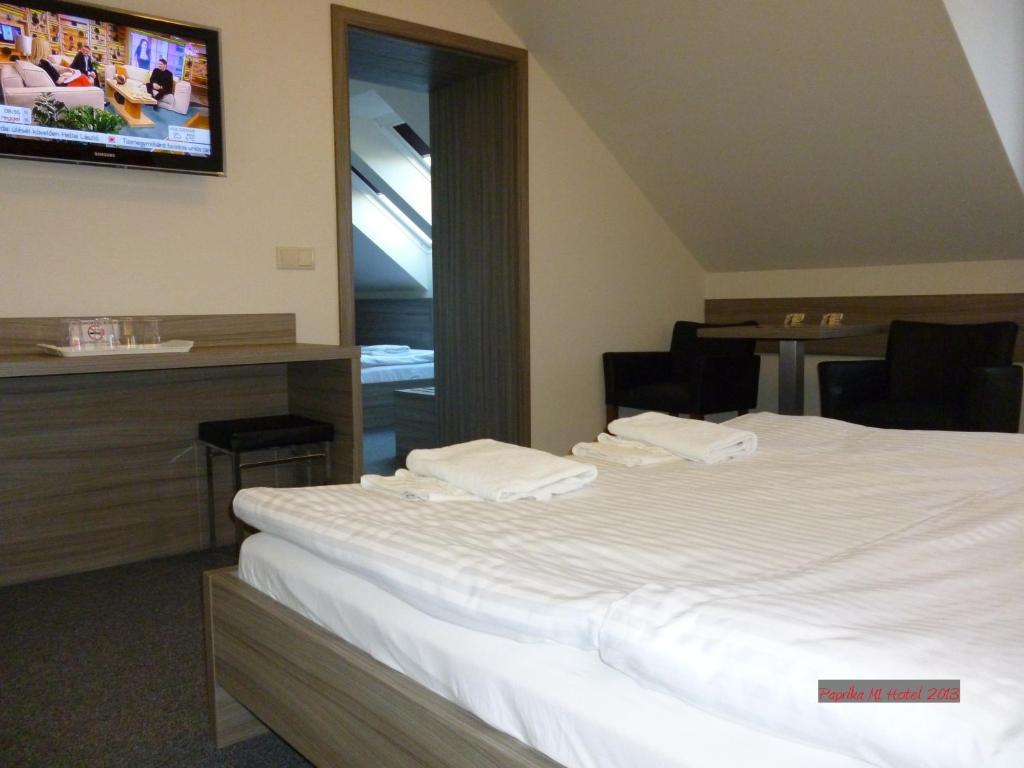 Paprika M1 Hotel Hegyeshalom Habitación foto
